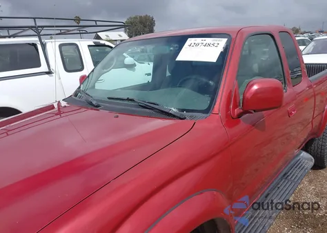 2004 Toyota Tacoma Prerunner from USA, damaged, VIN 5TESM92N04Z402813